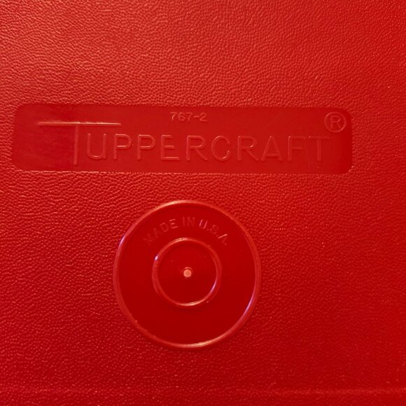Vintage Tupperware Red Stow-N-Go Tote Box Craft Sewing Beads Tackle 767 768 769 - Picture 6 of 11
